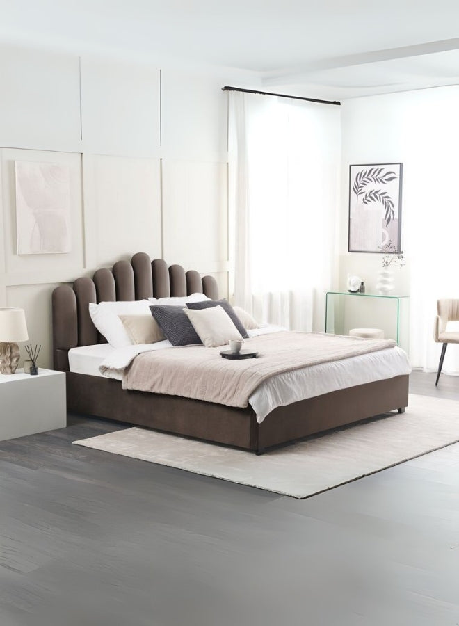 Dreamy Bliss Tufted Upholstered Bed