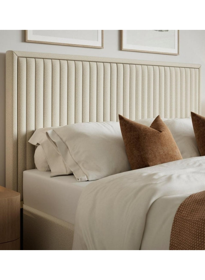 Elancia Tufted Bed