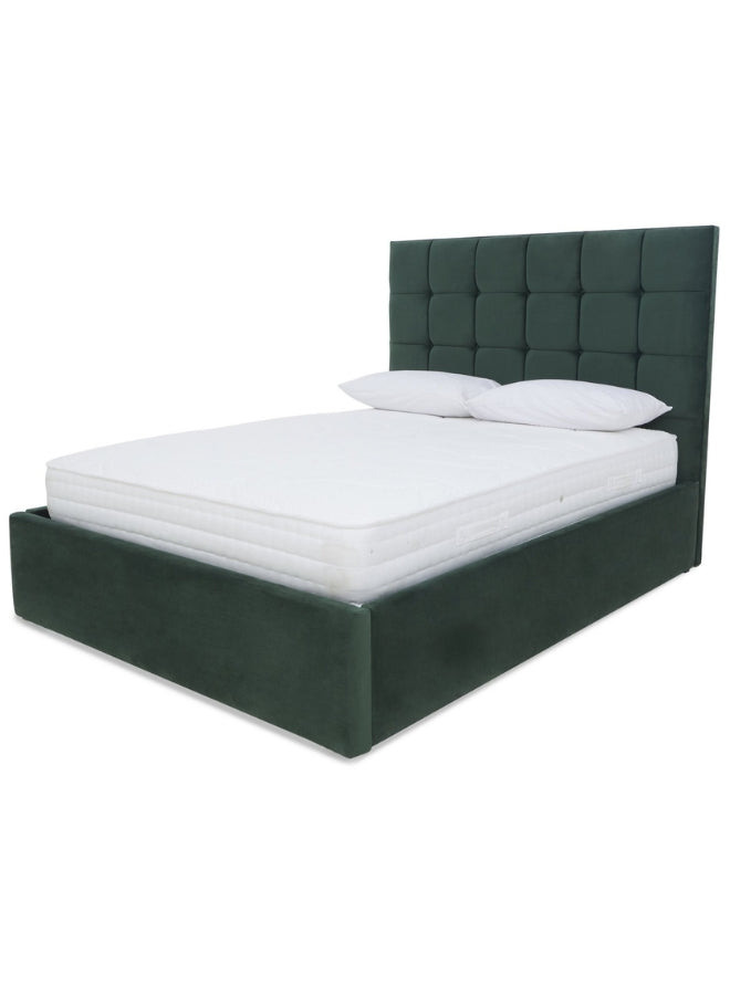 Eleganza Tufted Bed