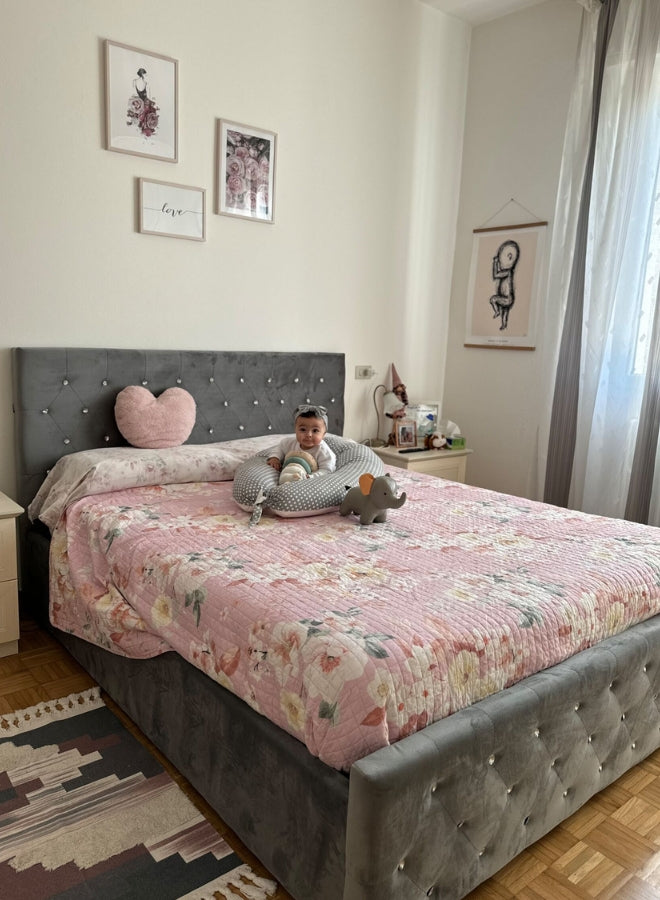 Oasis Tufted Upholstered Bed