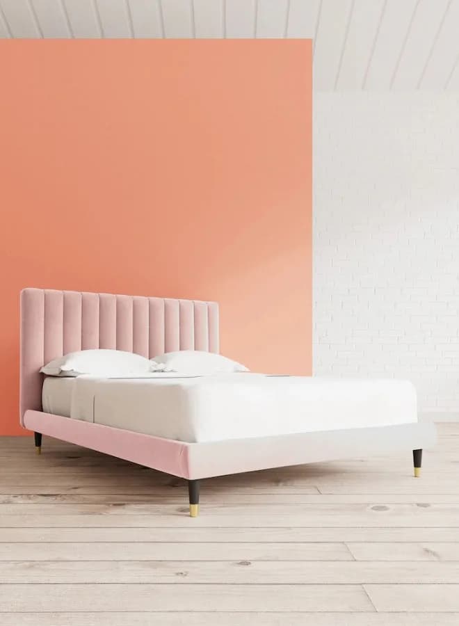 Duskora Upholstered Bed