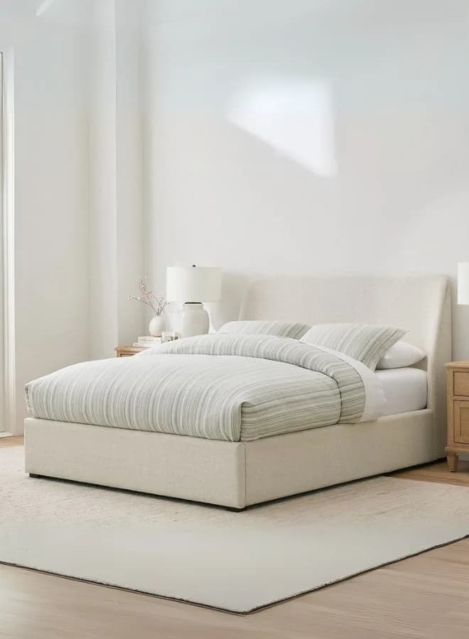 Majesta Uphosltered Bed