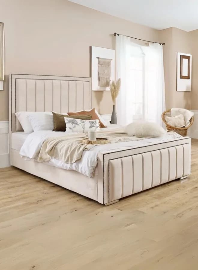 Orlena Tufted Bed