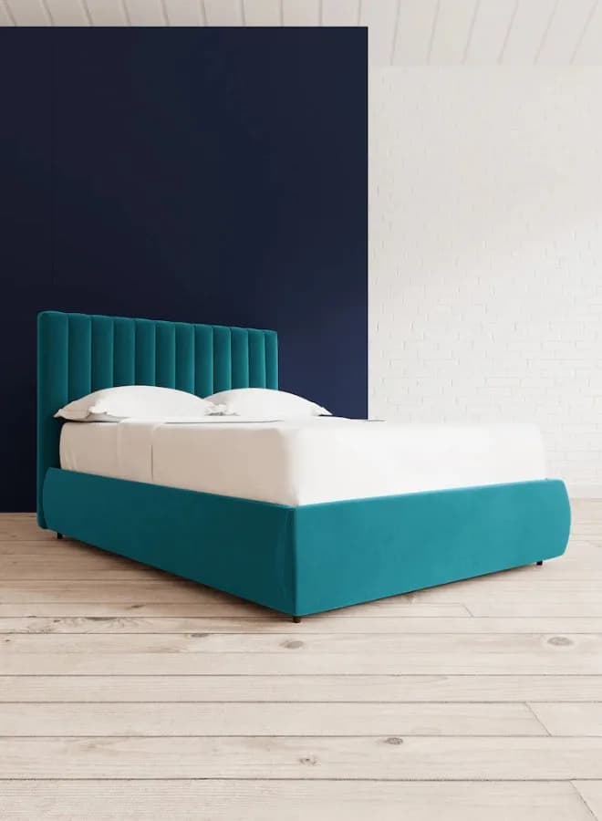 Valora Tufted Bed