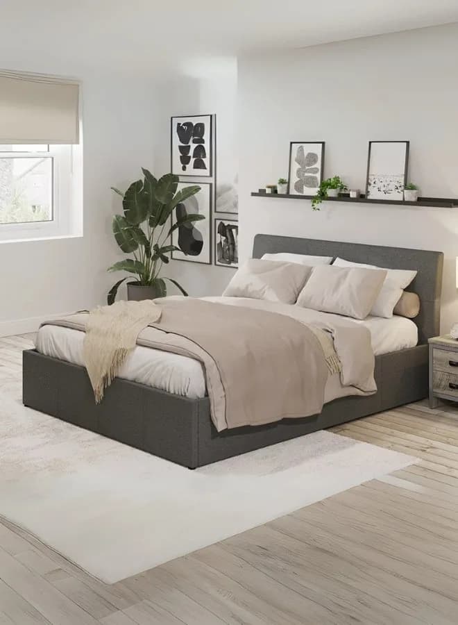Vellusia Upholstered Bed