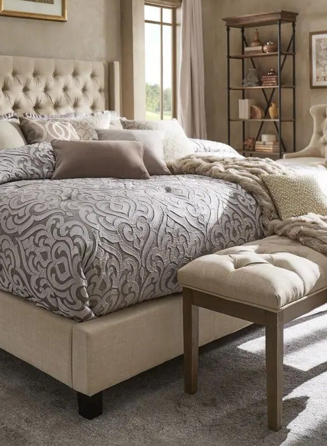 Aureus Tufted Bed