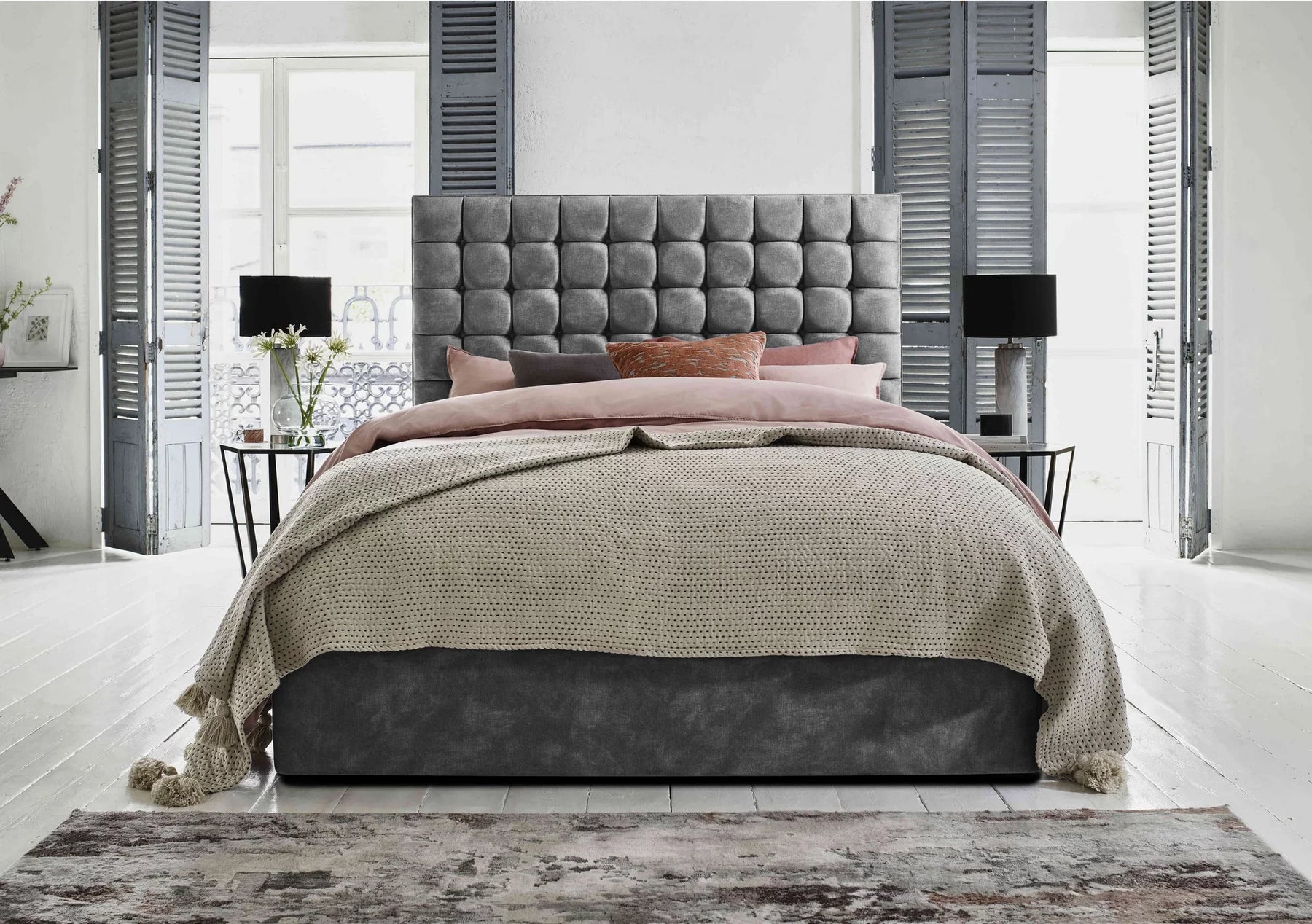 Cascade Cloud Tufted Upholstered Bed