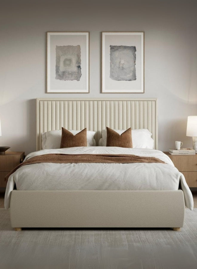 Elancia Tufted Bed