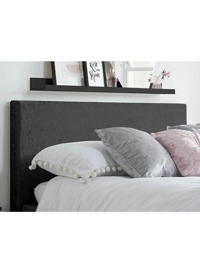 Estrella Tufted Bed