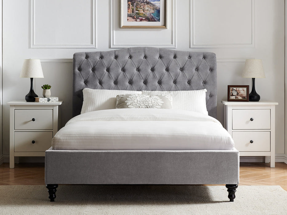 Harbor Haven Tufted Upholstered Bed